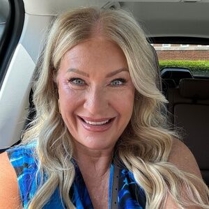 Meet your Posher, Tiffany